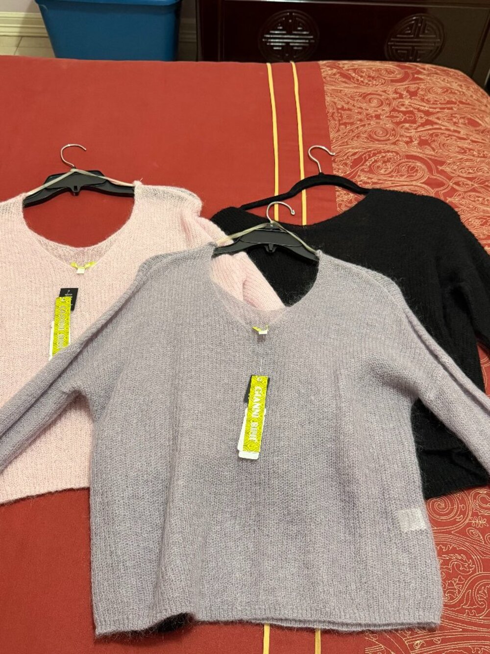 3 New Gianni Bini Lightweight Sweaters - Size Mediium